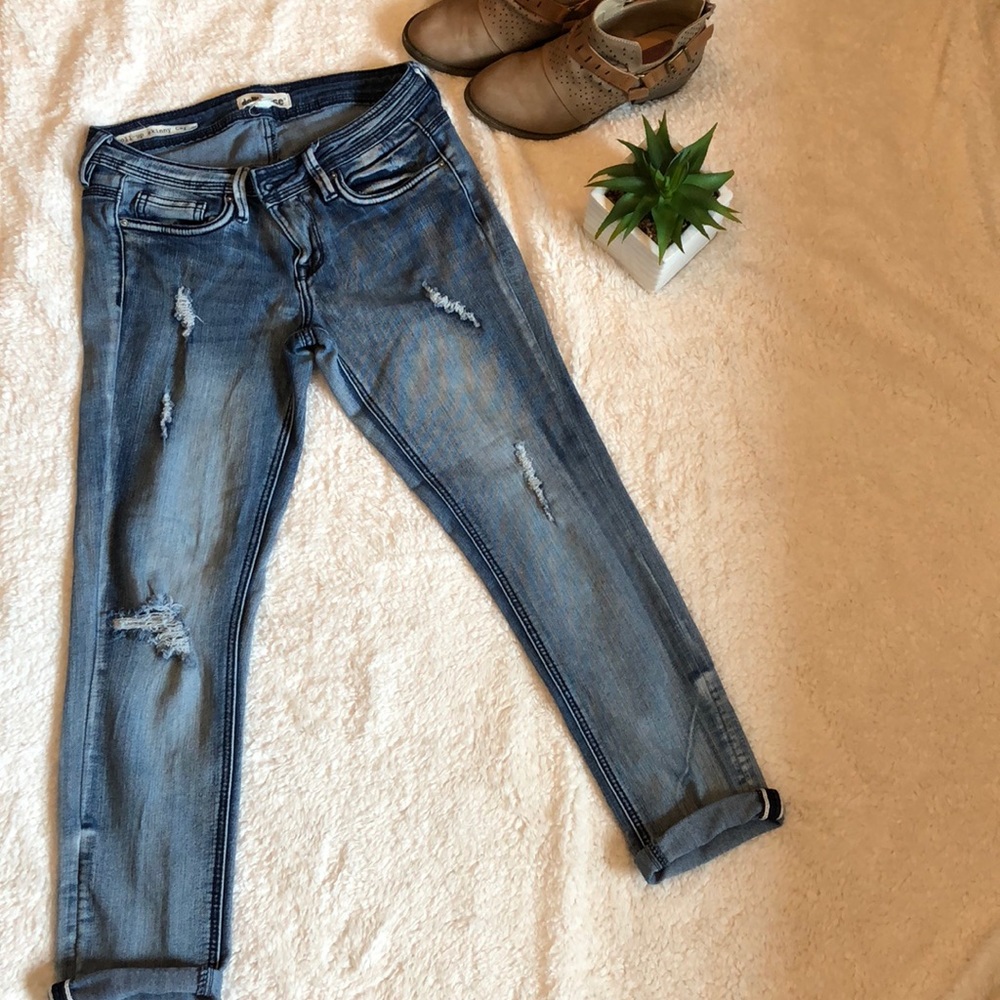 Dollhouse size 5 roll up skinny Capri